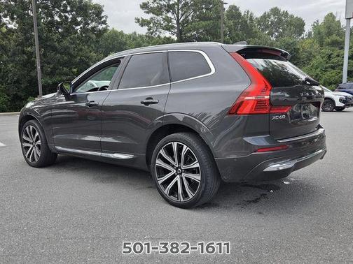 Platinum Gray Metallic 2023 Volvo XC60 B5 Ultimate Bright Theme