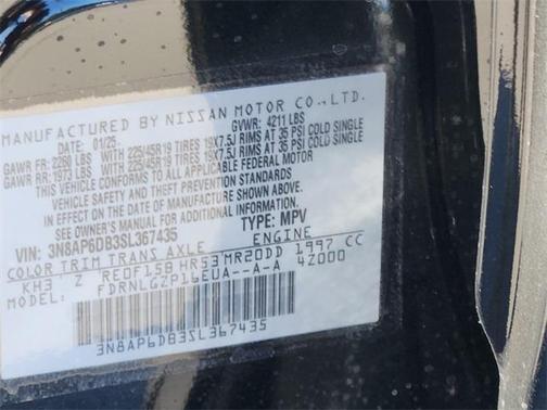 2025 Nissan Kicks SR