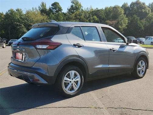 2023 Nissan Kicks S