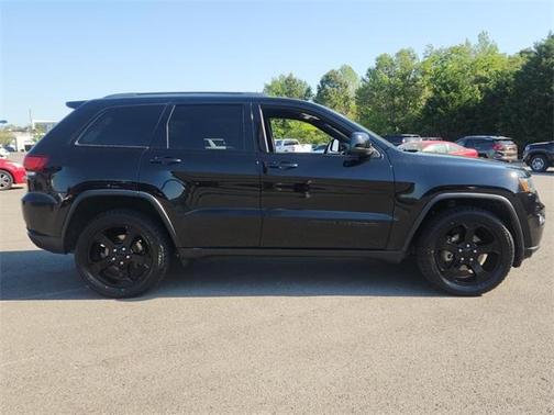 2019 Jeep Grand Cherokee Laredo