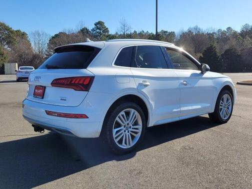2018 Audi Q5 2.0T Premium Plus