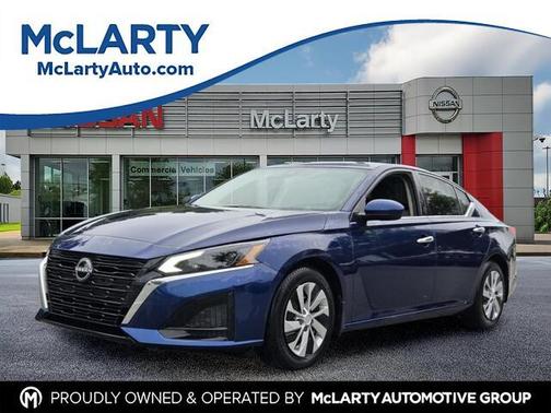 Deep Blue Pearl 2023 Nissan Altima 2.5 S