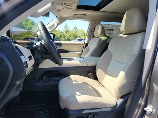2025 Nissan Armada Platinum