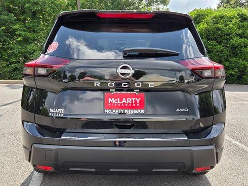 Super Black 2026 Nissan Rogue SV