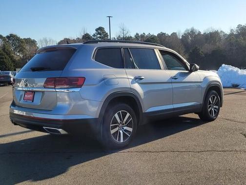 2022 Volkswagen Atlas 2.0T SE