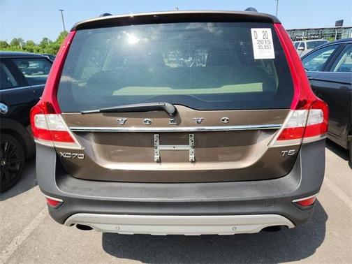 2015 Volvo XC70 T5 Premier Plus