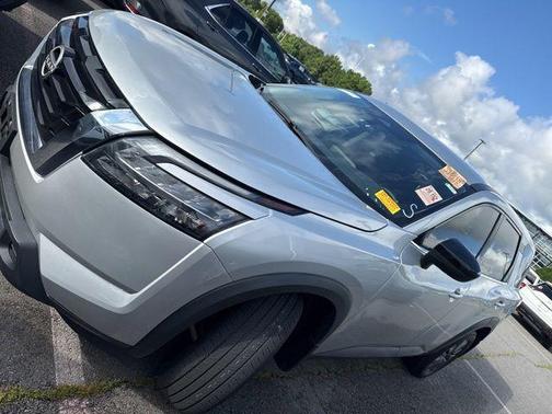 Brilliant Silver Metallic 2024 Nissan Pathfinder S