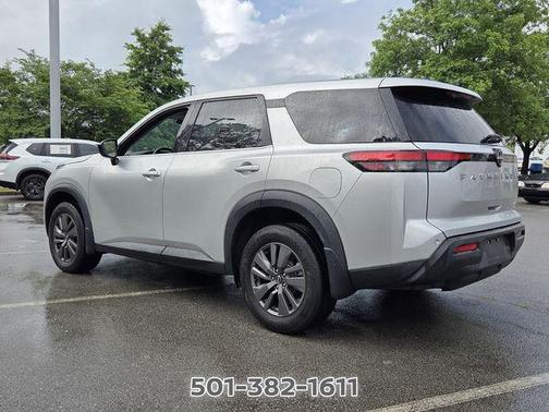 Brilliant Silver Metallic 2024 Nissan Pathfinder S