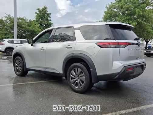 Brilliant Silver Metallic 2024 Nissan Pathfinder S
