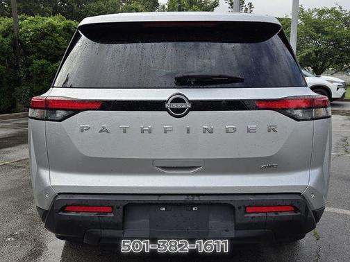 Brilliant Silver Metallic 2024 Nissan Pathfinder S