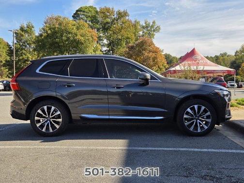 2023 Volvo XC60 B5 Plus Bright Theme
