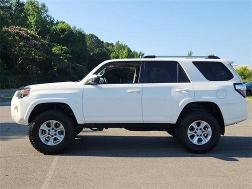 2019 Toyota 4Runner SR5 4WD