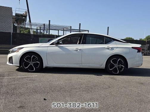 White 2024 Nissan Altima 2.5 SR