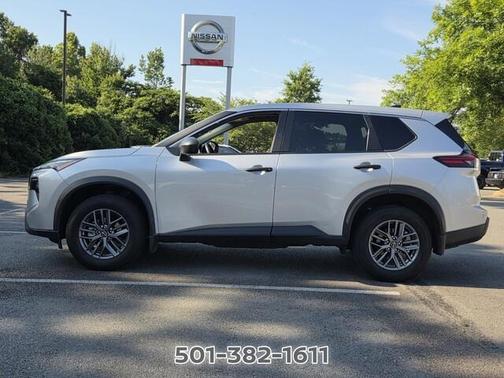 Brilliant Silver Metallic 2024 Nissan Rogue S
