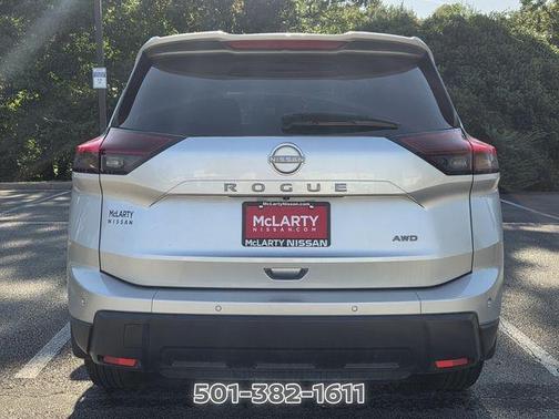 Brilliant Silver Metallic 2024 Nissan Rogue S