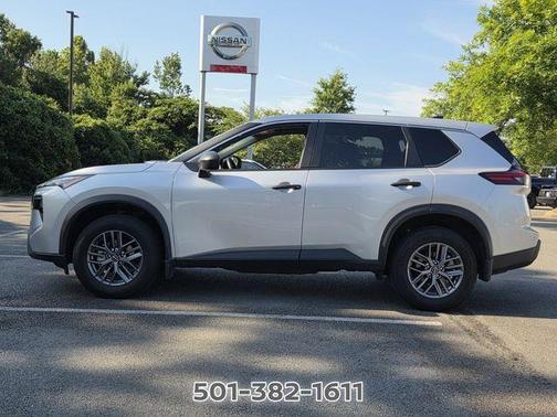 Brilliant Silver Metallic 2024 Nissan Rogue S