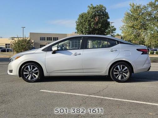 Brilliant Silver Metallic 2025 Nissan Versa 1.6 SV