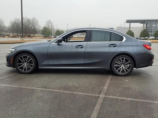 2019 BMW 330 i xDrive