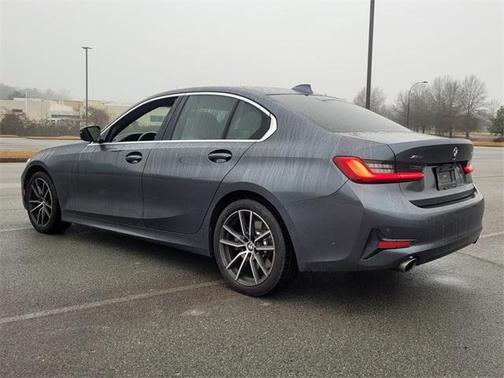 2019 BMW 330 i xDrive