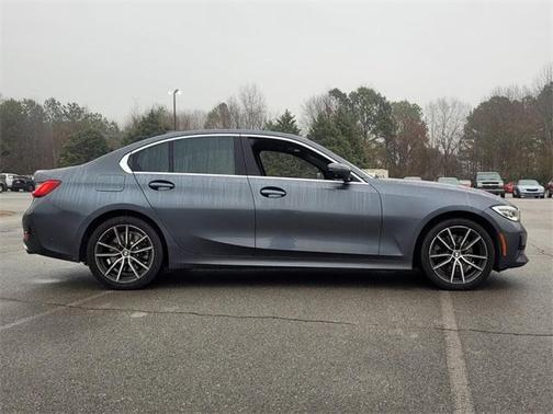 2019 BMW 330 i xDrive