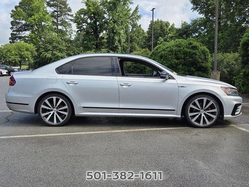 Reflex Silver Metallic w/ Black Roof 2018 Volkswagen Passat 3.6L V6 GT