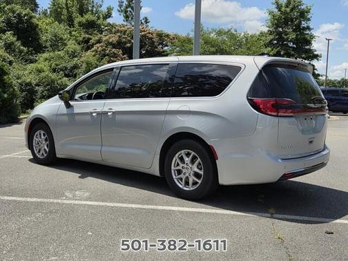 Silver Mist Clearcoat 2024 Chrysler Pacifica Touring-L