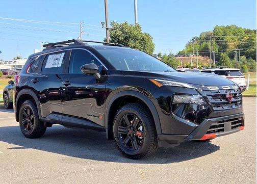 Super Black 2026 Nissan Rogue CREEK