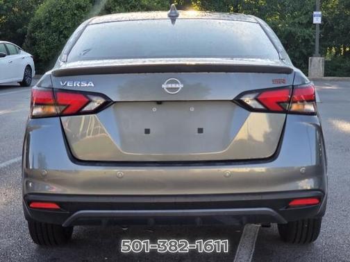 Gun Metallic 2025 Nissan Versa 1.6 SR