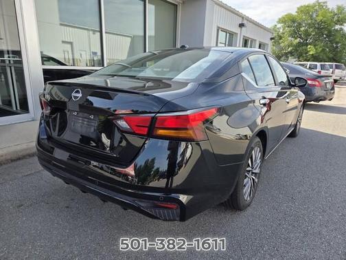 Black 2025 Nissan Altima SV