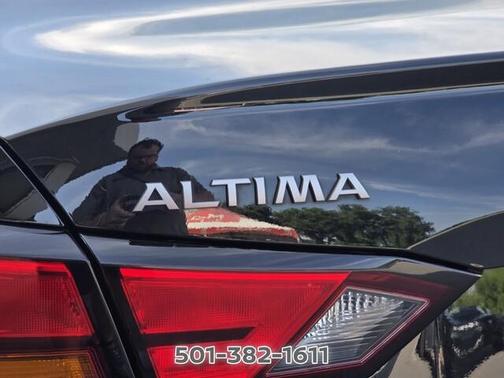 Black 2025 Nissan Altima SV