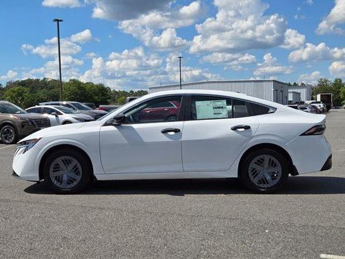 Cloud White 2027 Nissan Sentra S