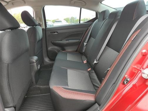 2025 Nissan Versa 1.6 SR