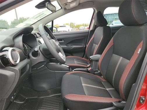 2025 Nissan Versa 1.6 SR