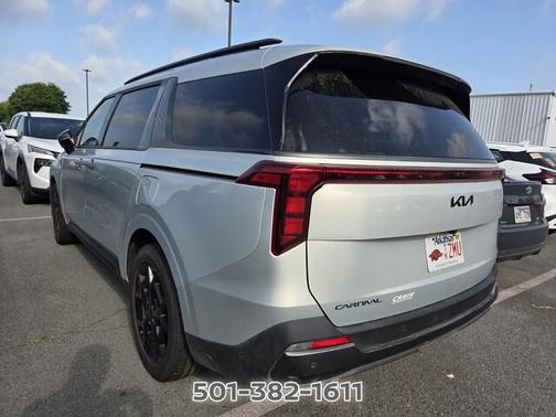 Ivory 2025 Kia Carnival Hybrid SX