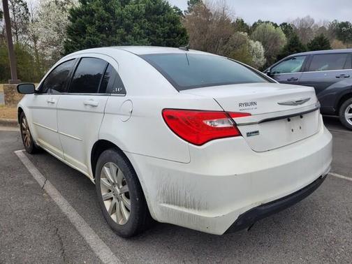 2013 Chrysler 200 Touring