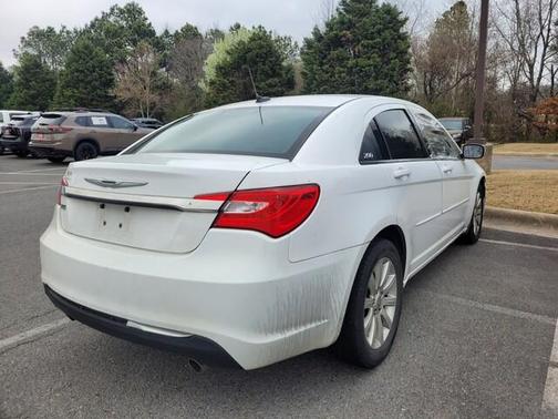 2013 Chrysler 200 Touring