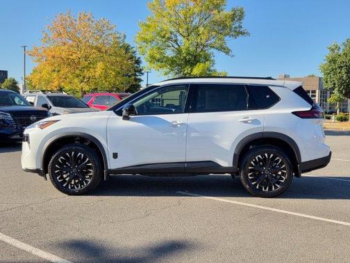 Pearl 2027 Nissan Rogue