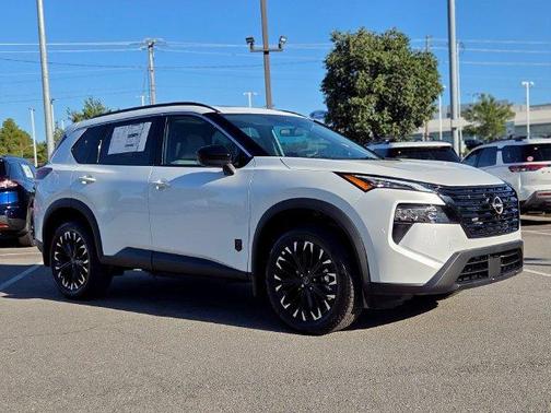 Pearl 2027 Nissan Rogue