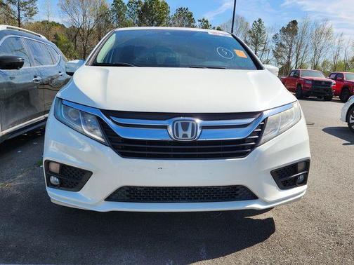 White 2019 Honda Odyssey EX-L