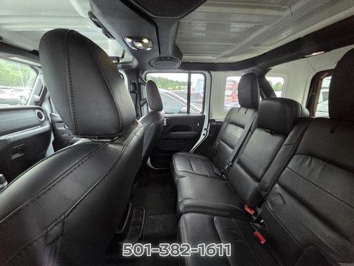 Bright White Clearcoat 2023 Jeep Wrangler Sahara