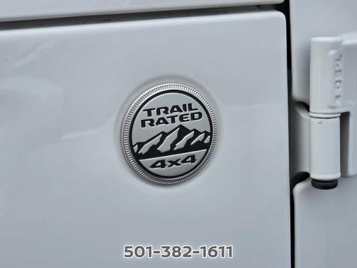 Bright White Clearcoat 2023 Jeep Wrangler Sahara