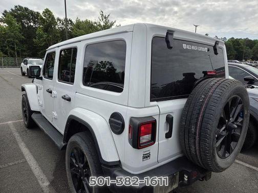 Bright White Clearcoat 2023 Jeep Wrangler Sahara