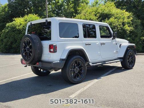 Bright White Clearcoat 2023 Jeep Wrangler Sahara