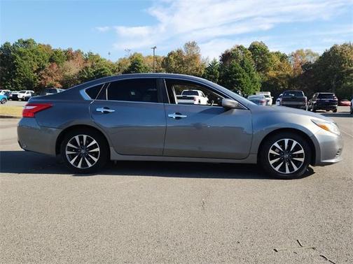 2017 Nissan Altima 2.5 SV