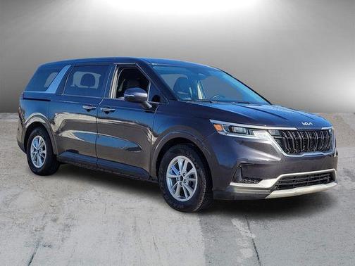 Metal 2024 Kia Carnival LX