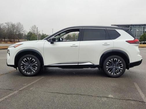 2024 Nissan Rogue Platinum