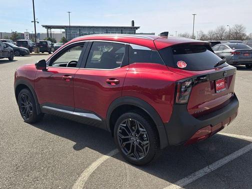 Scarlet Ember T 2026 Nissan Kicks SR