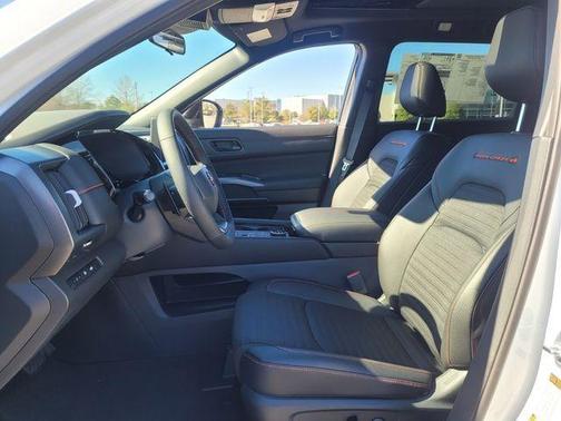Everest White P 2026 Nissan Pathfinder Rock Creek
