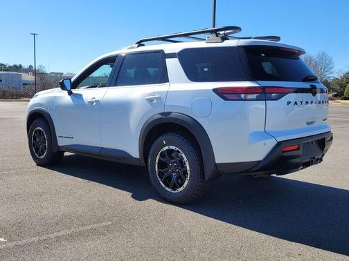 Everest White P 2026 Nissan Pathfinder Rock Creek