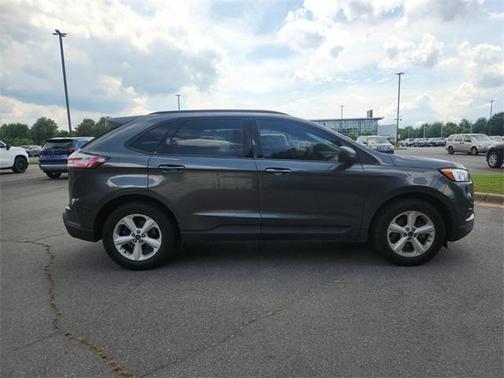 2020 Ford Edge SE